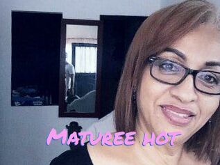 Maturee_hot